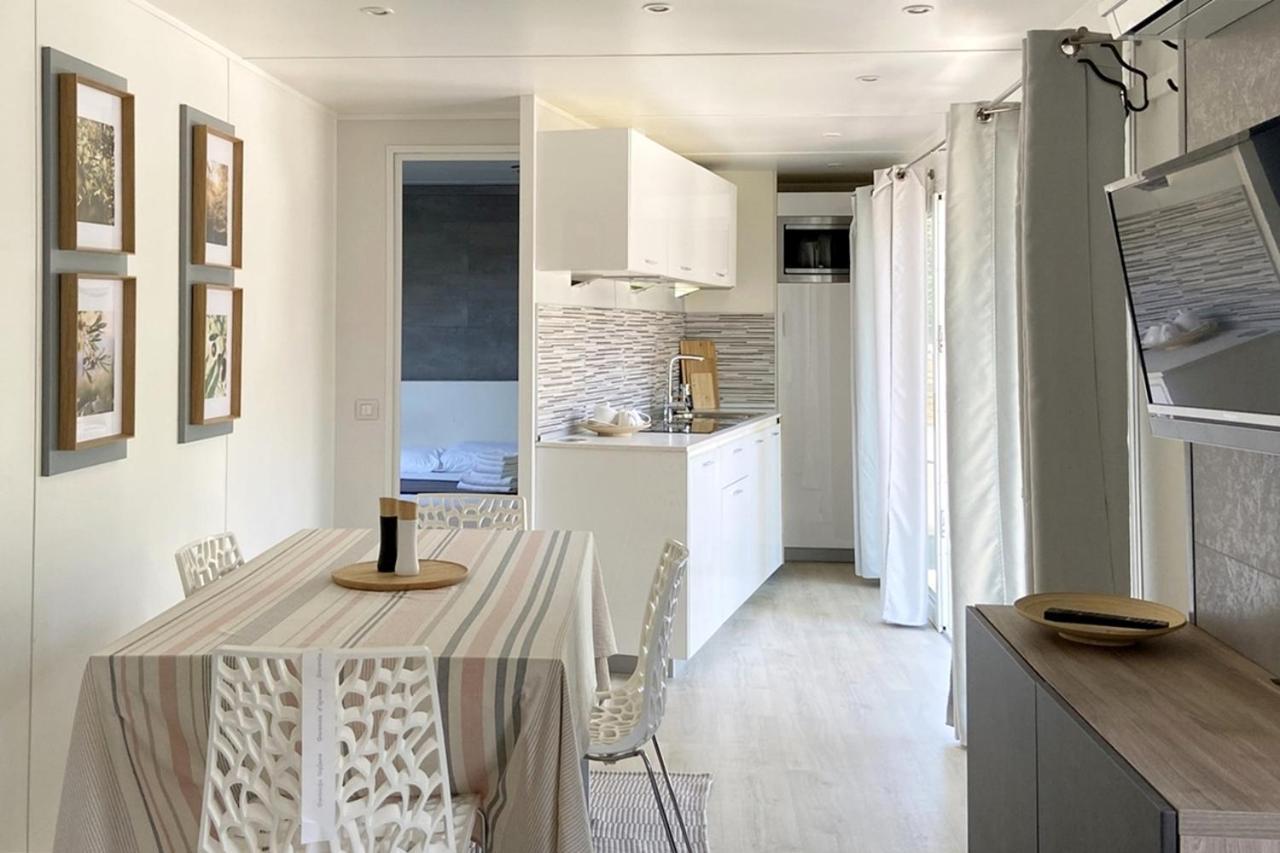 Boutique Mobile Homes Ulikarovinj (Adults Only) Zewnętrze zdjęcie